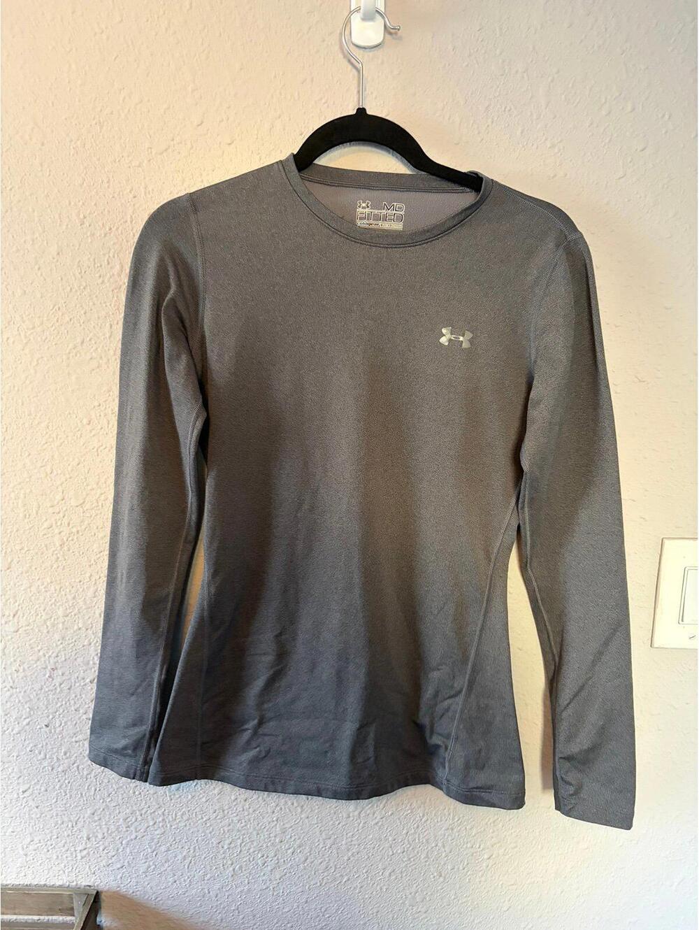 Under Armour Coldgear grey long sleeve size M fitted women's